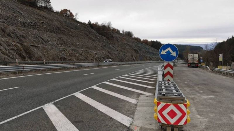 Катастрофа с жертва затвори АМ "Струма" в посока София в Благоевградско